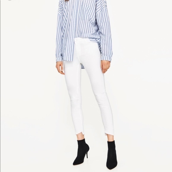 Denim - [Cred NY] White Skinny Jeans Uneven Hems New 06